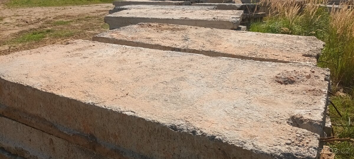 Betonové panely