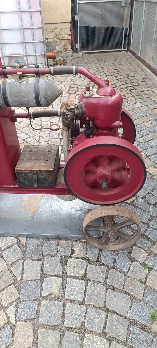 Stabilní motor Slavia 3hp