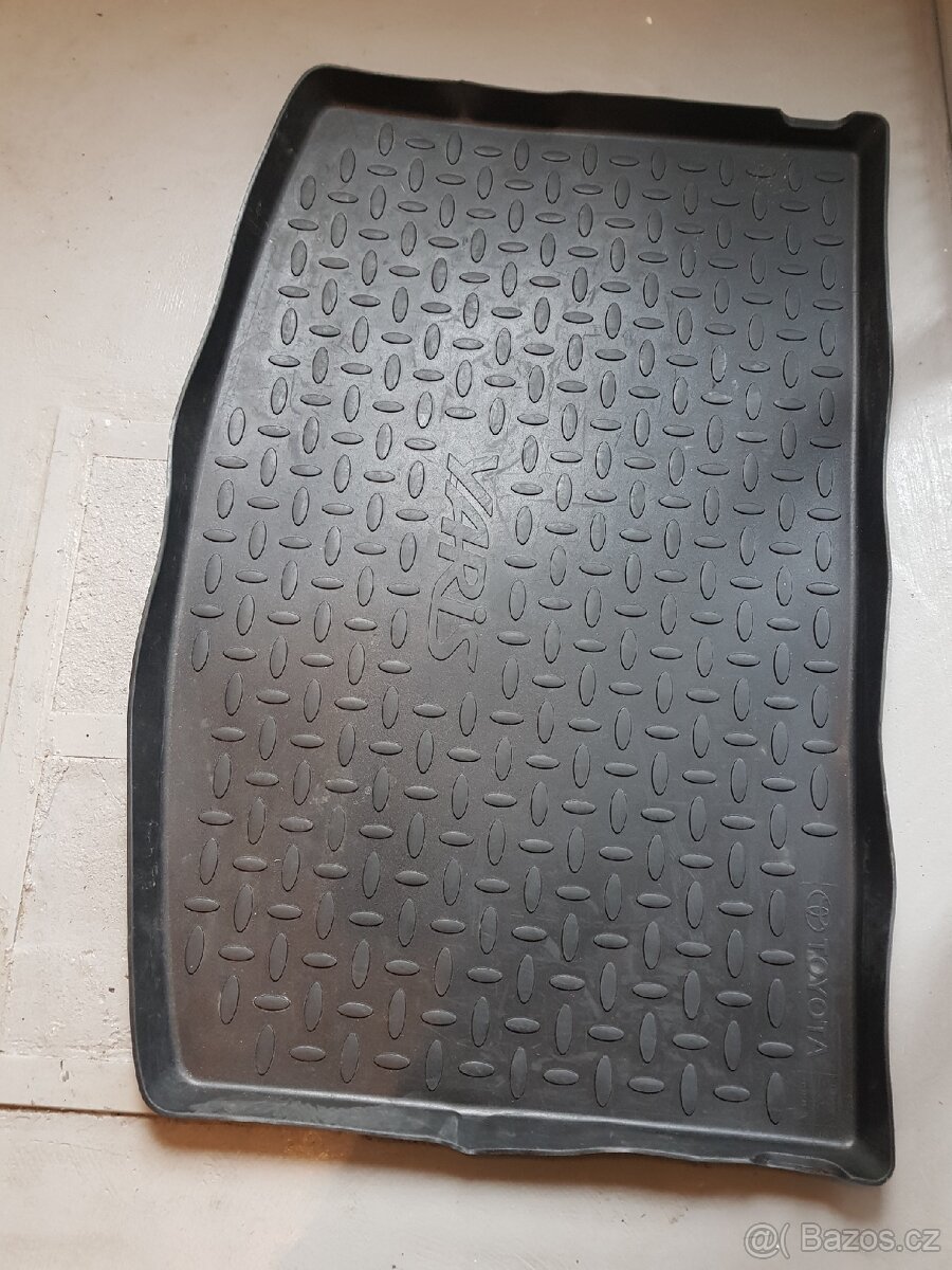 Vana do kufru Toyota Yaris
