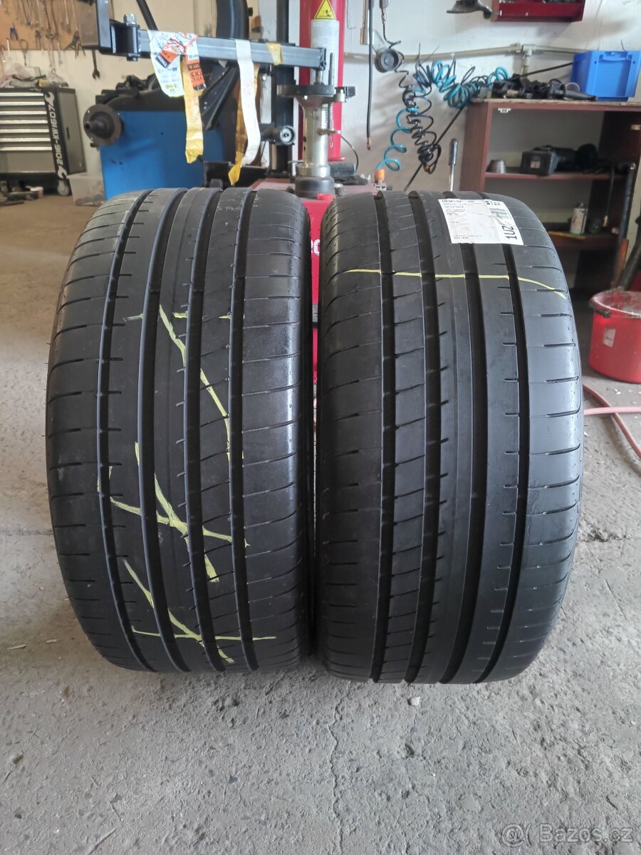 2xletní pneu 255/35/19. Goodyear.Runflat.
