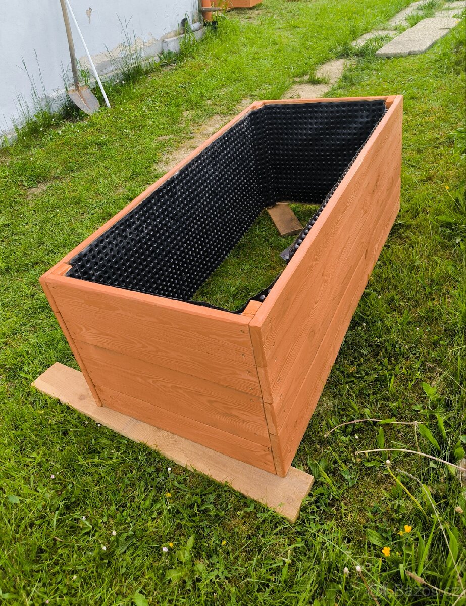 Vyvýšeny záhon