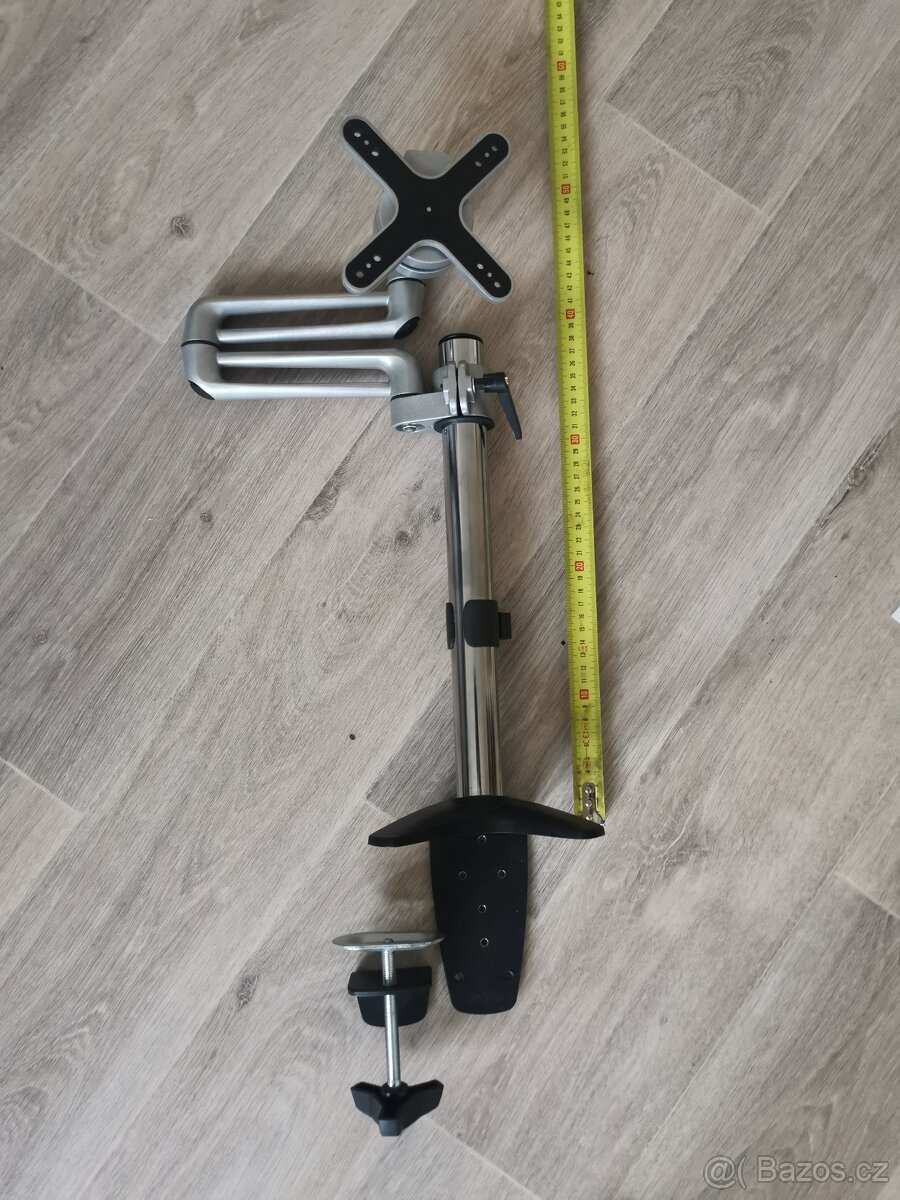 Držák na monitor