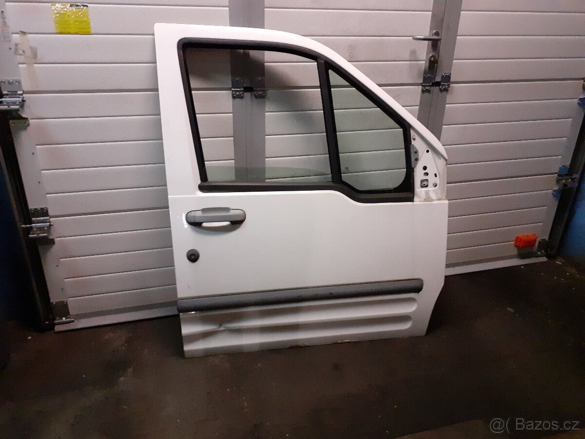 pravé přední dveře Ford Connect