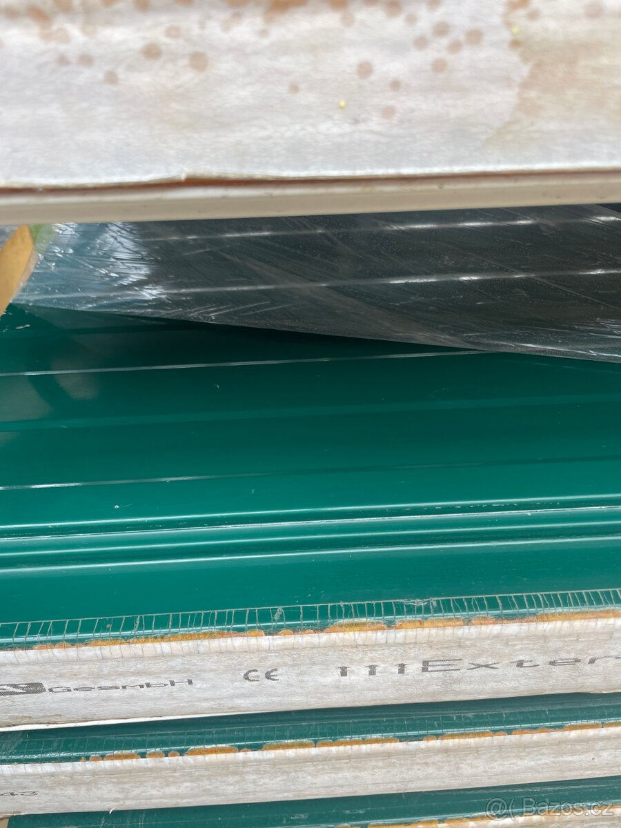 Sendvičový PIR panel