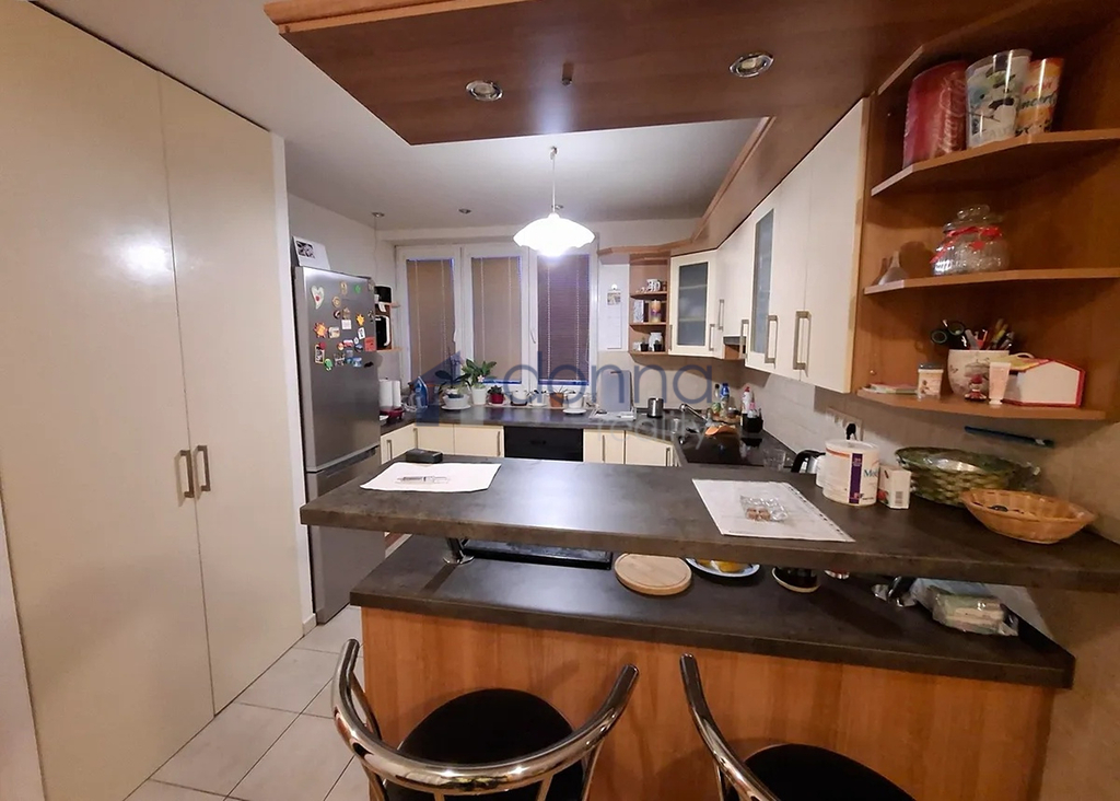 Pronájem podkrovního bytu 3+1, 86m², ul. Lebeděvova, Praha 1
