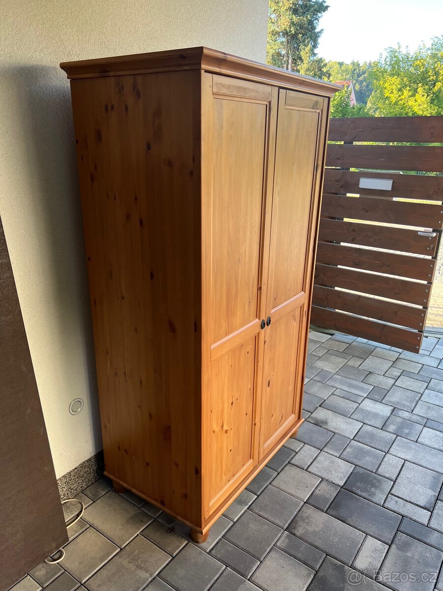 Šatní skříň IKEA Leksvik