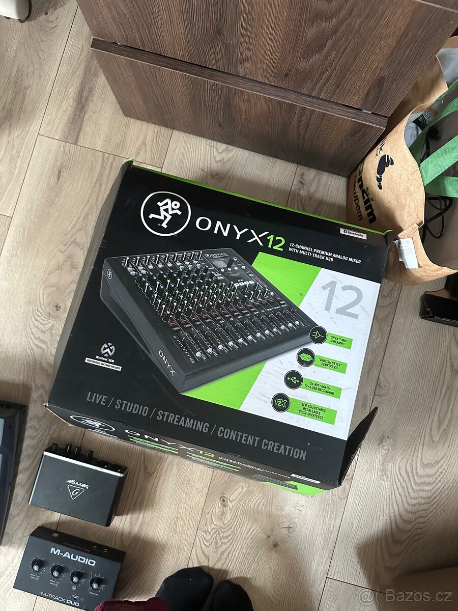 Onyx 12 Analogový mixážní pult / HN219324