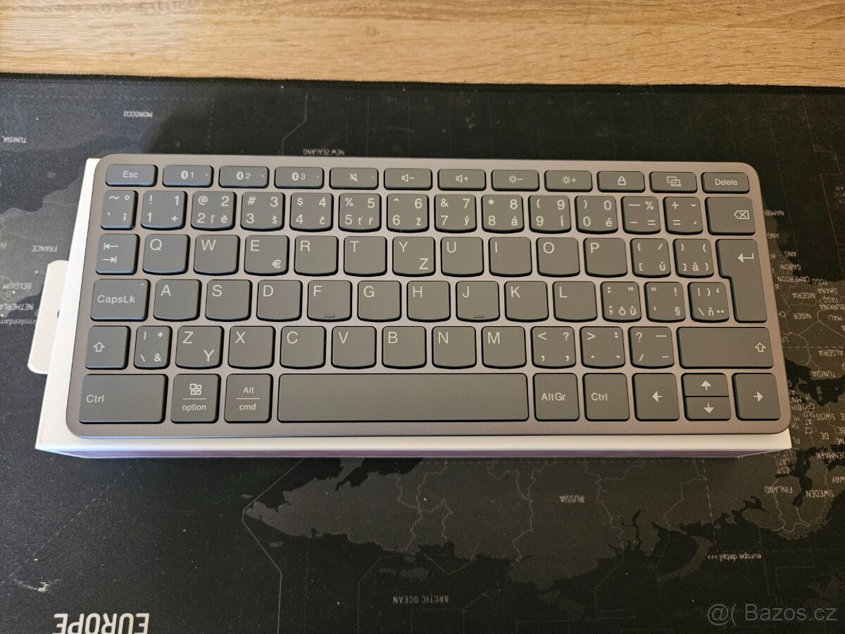 Lenovo Multi-Device Wireless Keyboard - CZ/SK