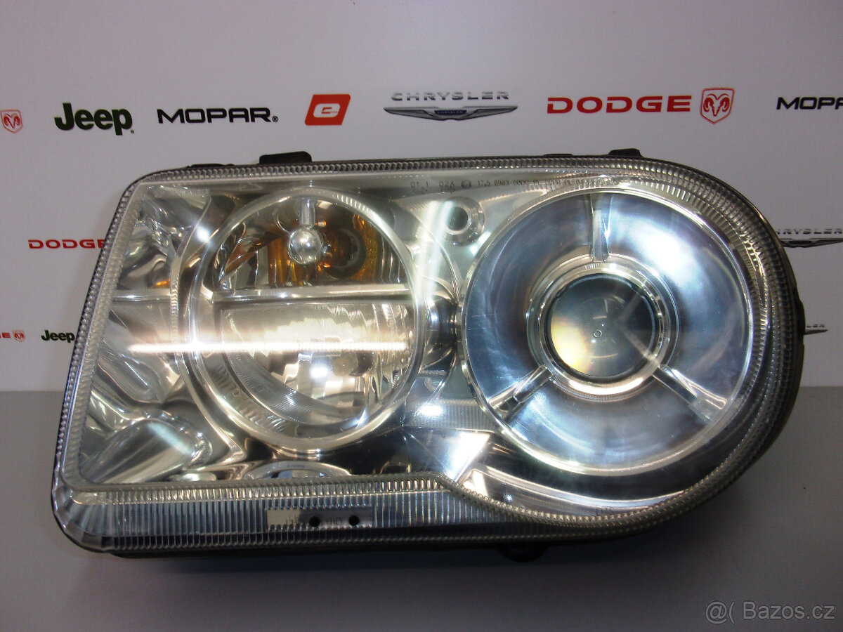světlo přední levé Chrysler 300C EU verze xenon