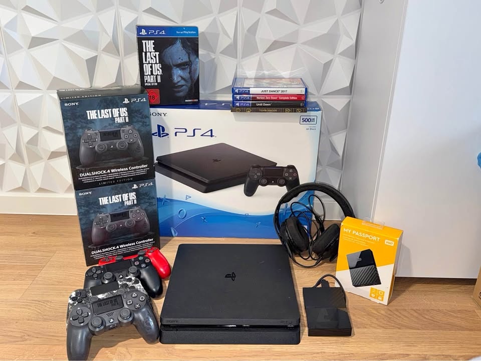 Playstation 4 Slim