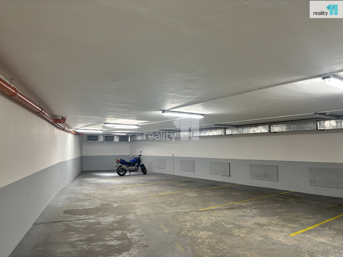 Pronájem parkovacího stání pro motocykl, 4 m2
