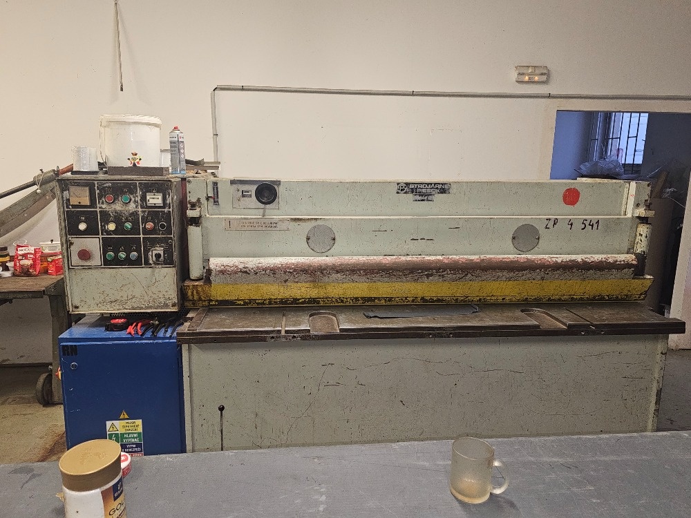 Elektrické padací nůžky