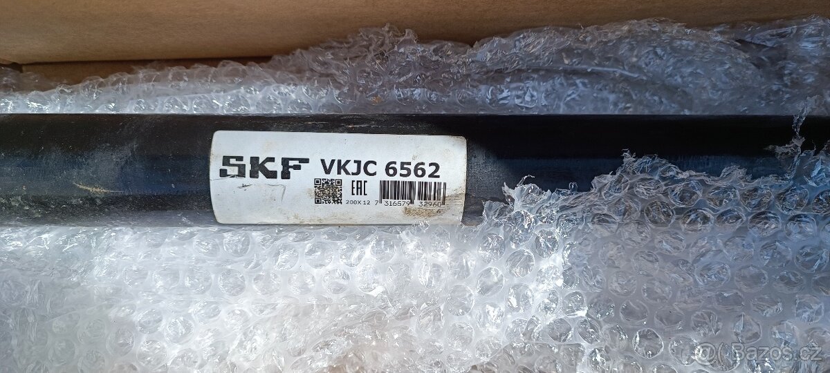 Prodám zánovní pravou přední poloosu SKF na 7st. DSG