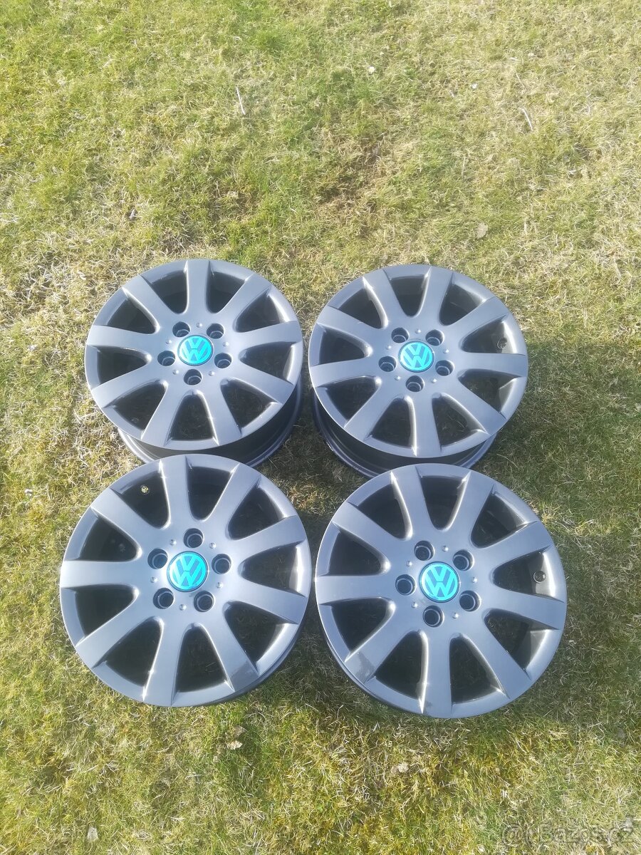 ALU KOLA R15 5x112 VW GOLF V.