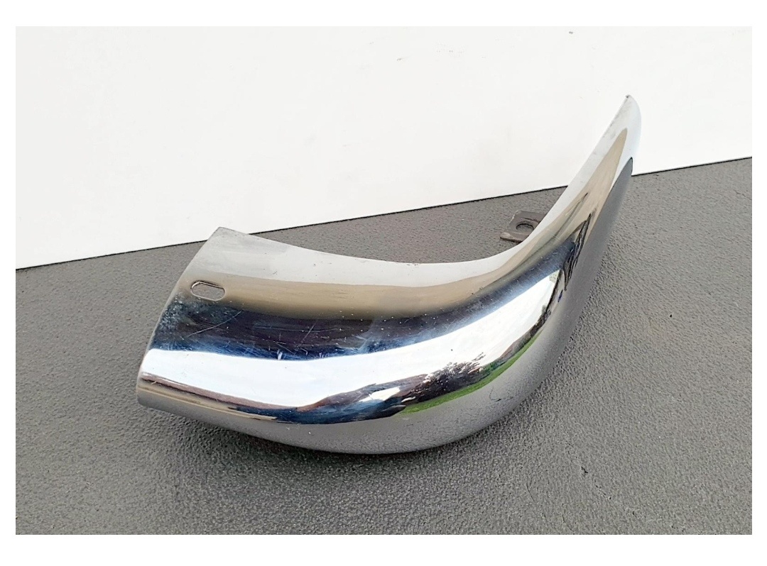 Koupim zadni pravy roh naraznika TRABANT 601 601S