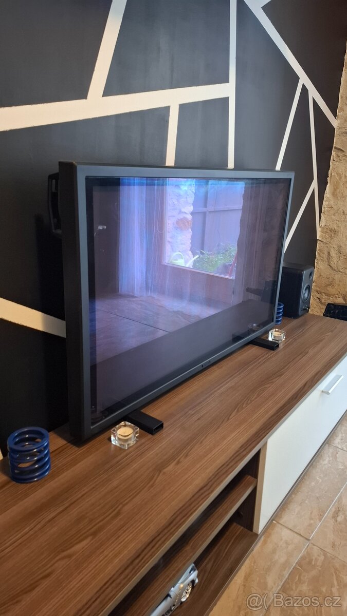 Panasonic TH-42PWD8EK obrazovka VGA 110cm