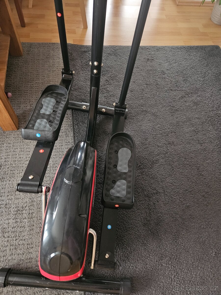 Eliptický trenažér