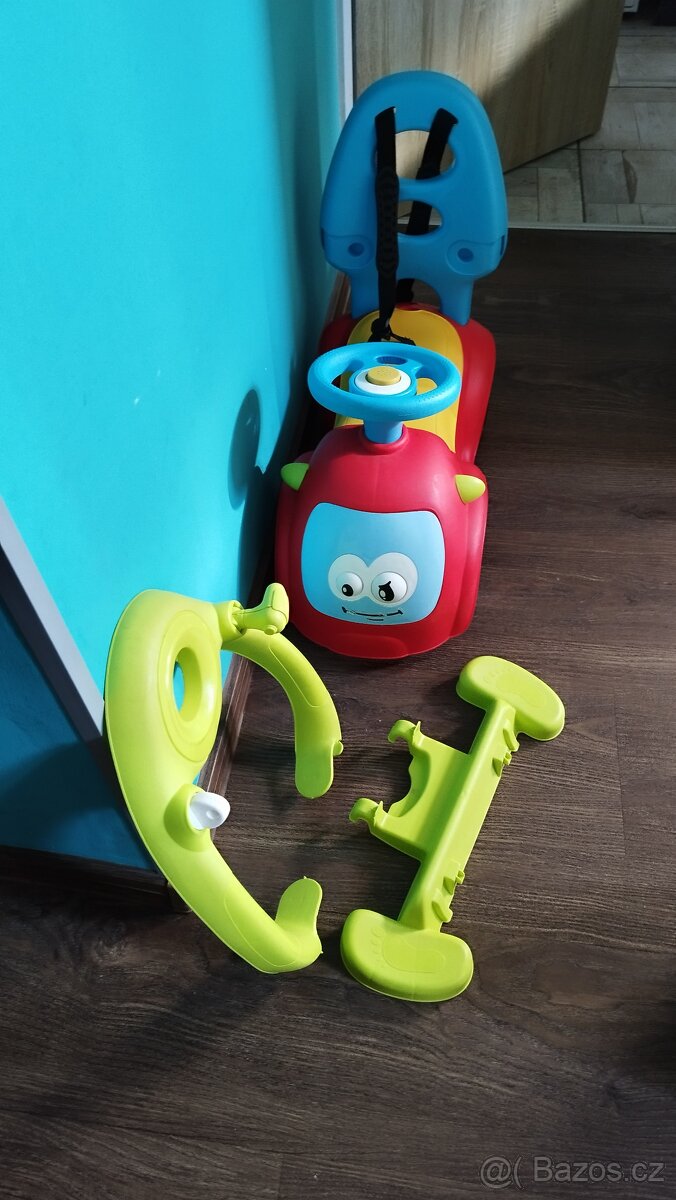 Odrážecí auto 3v1