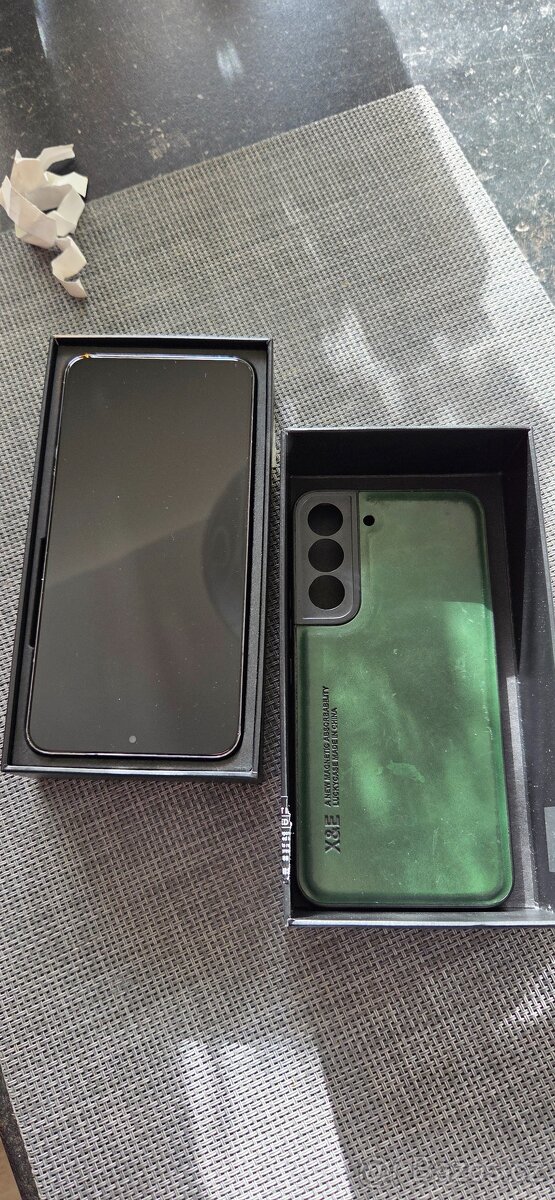 Samsung galaxy S22 8GB/256GB