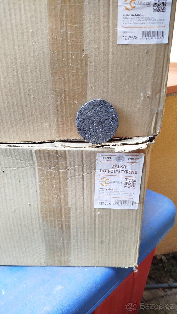 Zátka do polystyrenu šedá 65mm