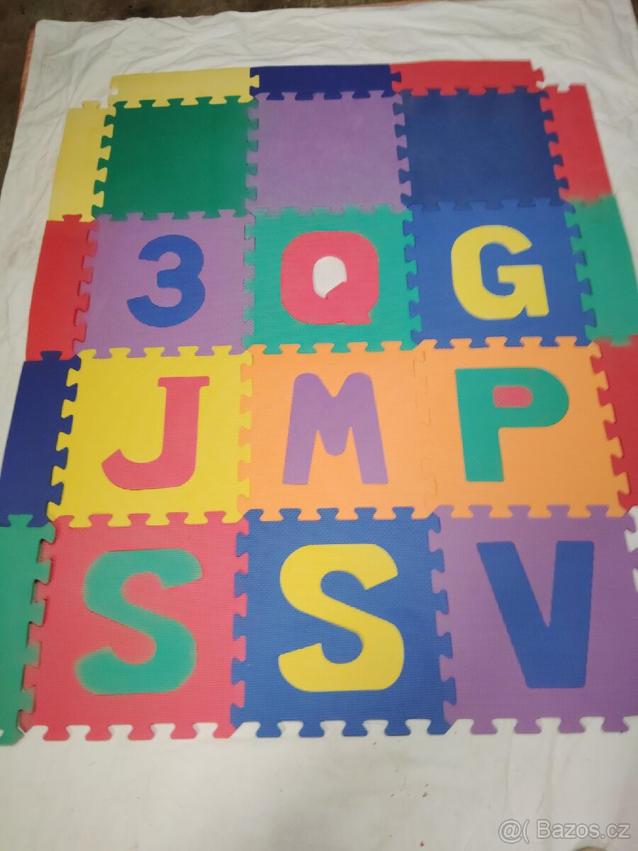 Pěnové puzzle
