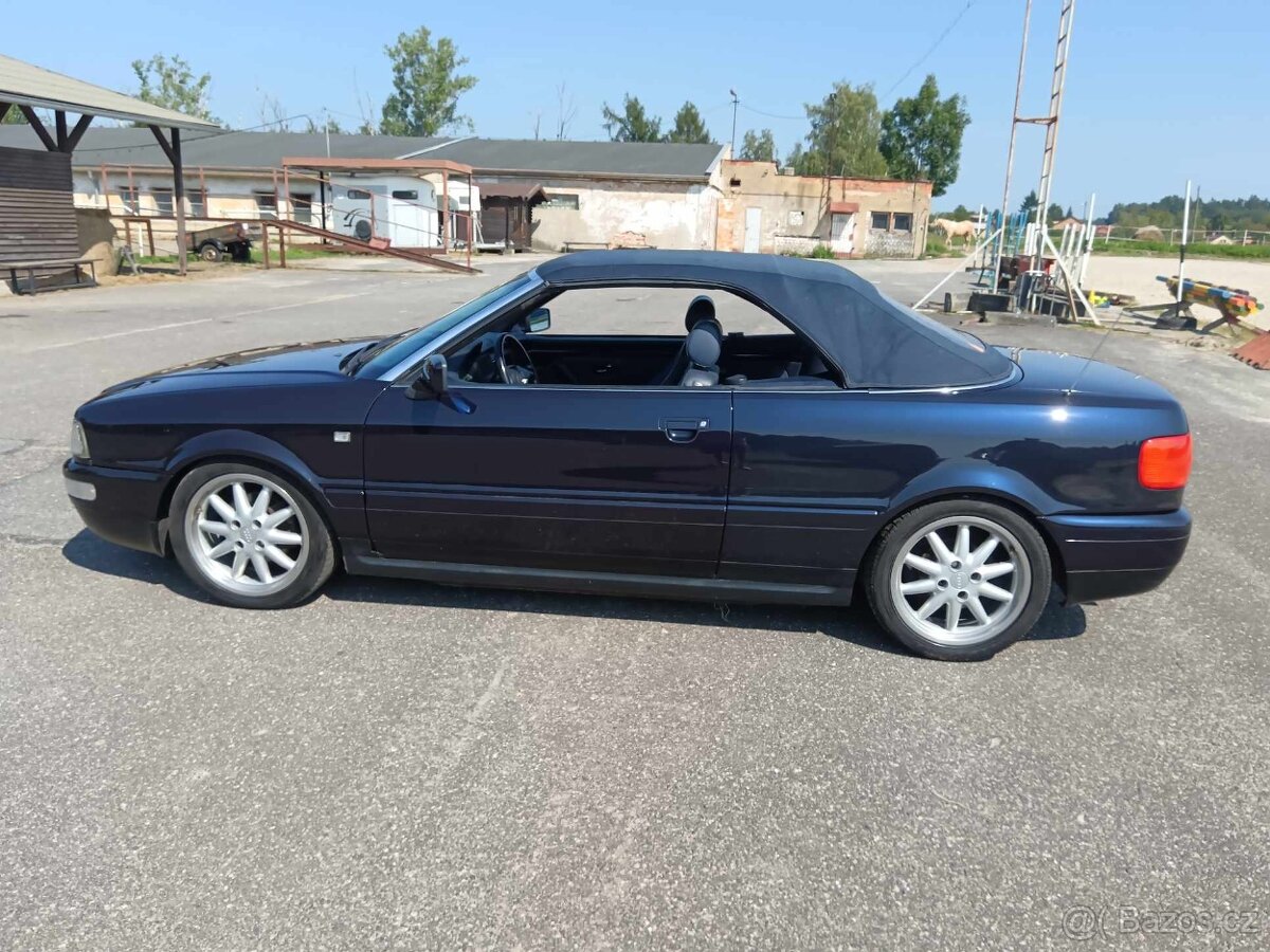 AUDI 80 CABRIO 2.6 V6 blauwe editie/blue edition