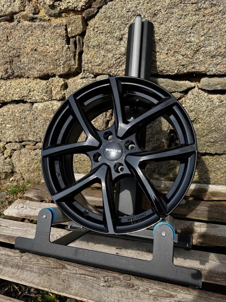Alu kola, disky r17 4x108 Monaco Glossy Black