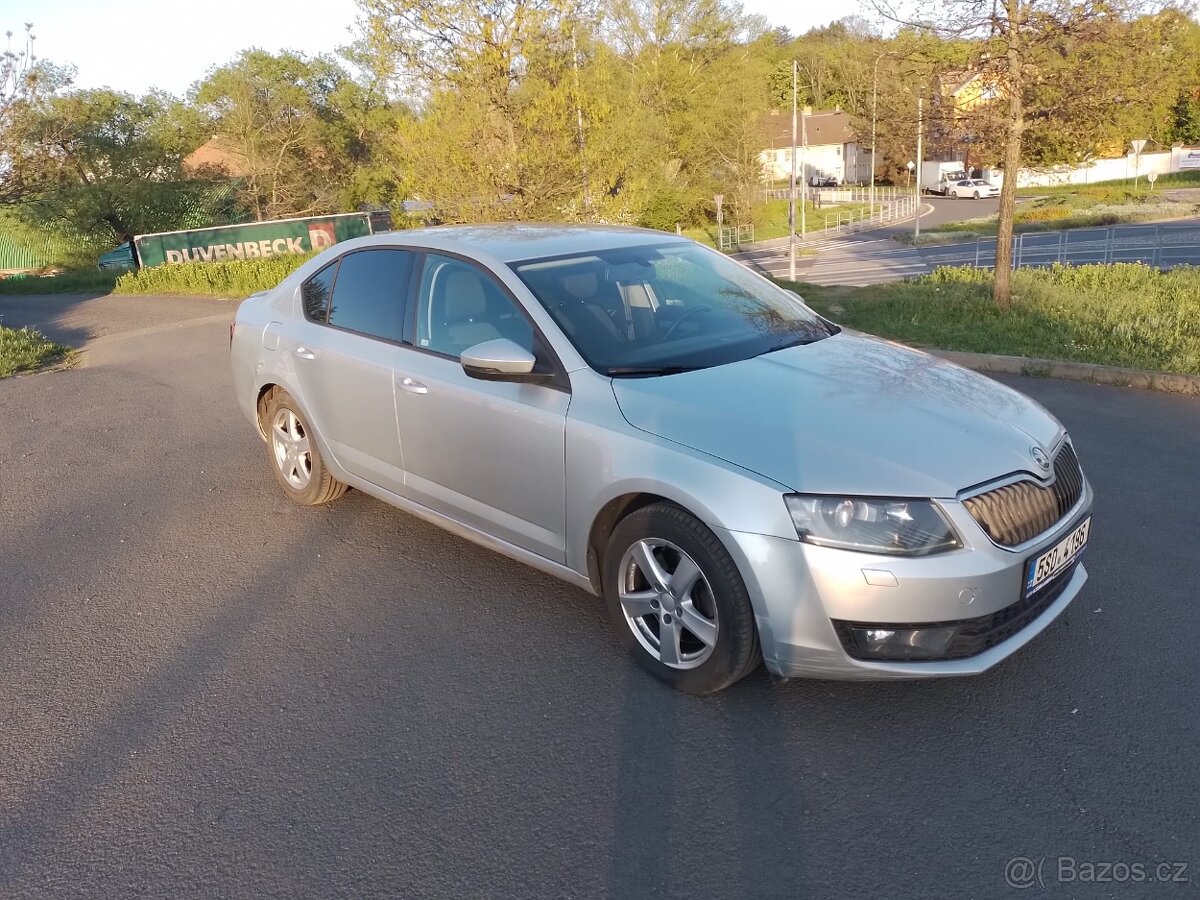 Škoda Octavia 3; benzín, 1.8 TSI, 132 KW, tažné zařízení,