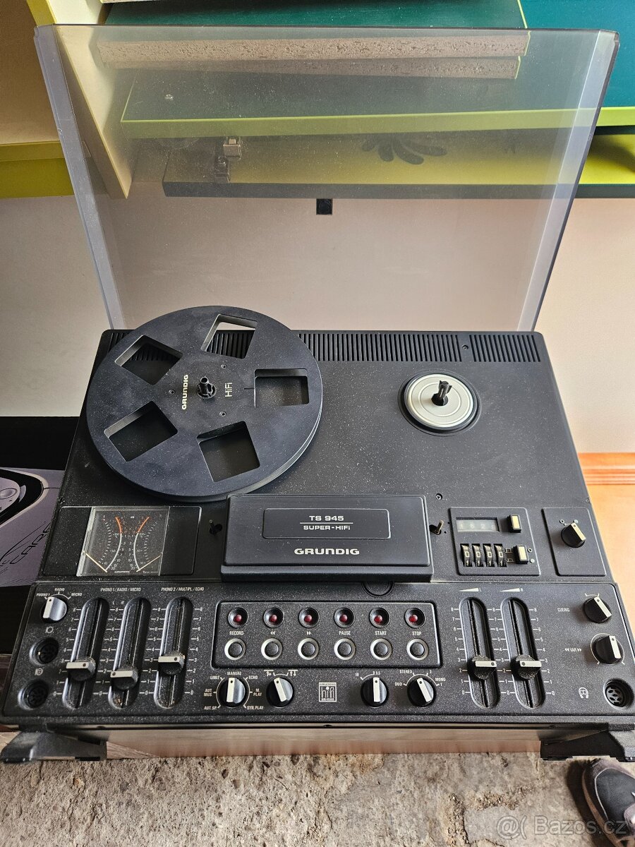 Kotoučový magnetofon Grundig TS 945