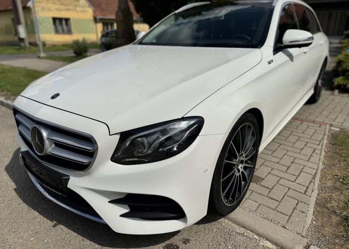 Mercedes-Benz Třídy E E220d COMBI AMG EDITION 4MATIC nafta