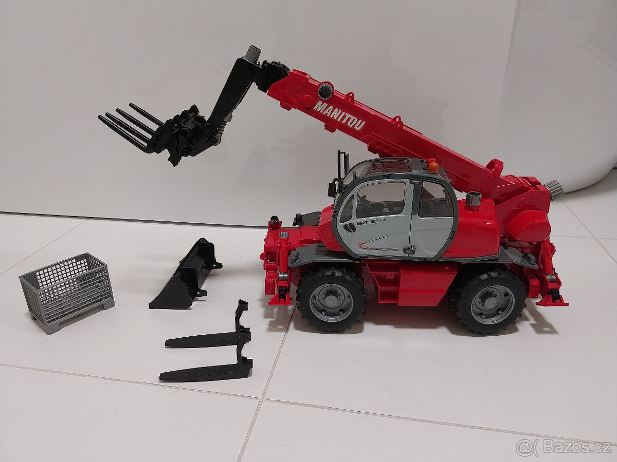 Bruder Manitou teleskopický nakladač s vídlemi a lžící