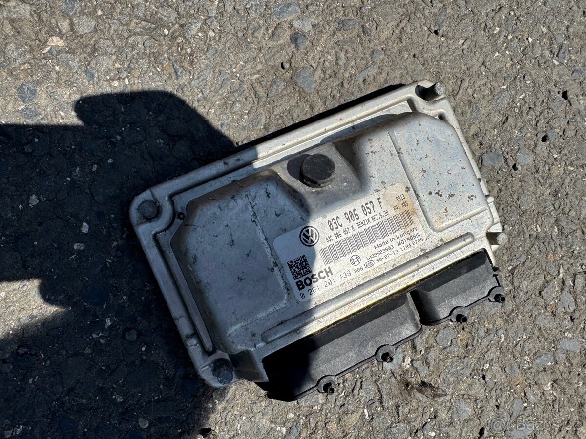 Jednotka motoru Škoda Fabie 2 1.6i 77kw