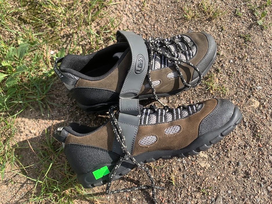 Nové nejeté cyklotretry Louis Garneau Navigator 2 EU40