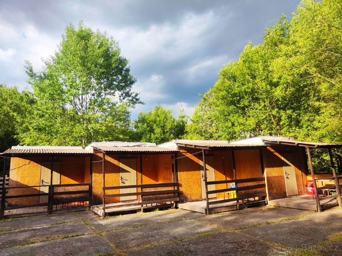 Stavební buňka, chatka, zahradní domek