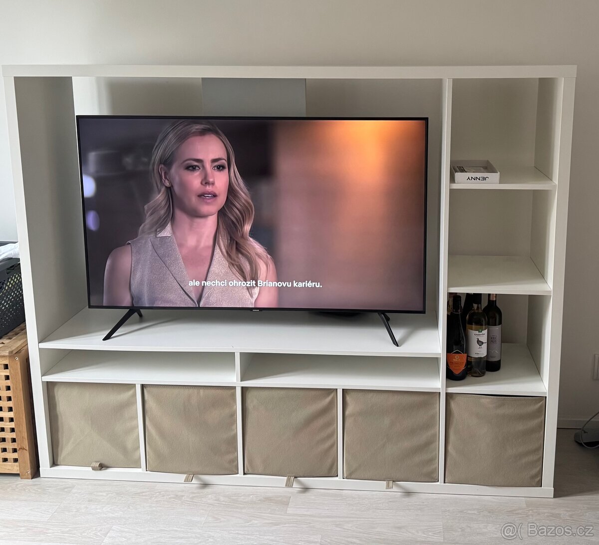 TV stěna