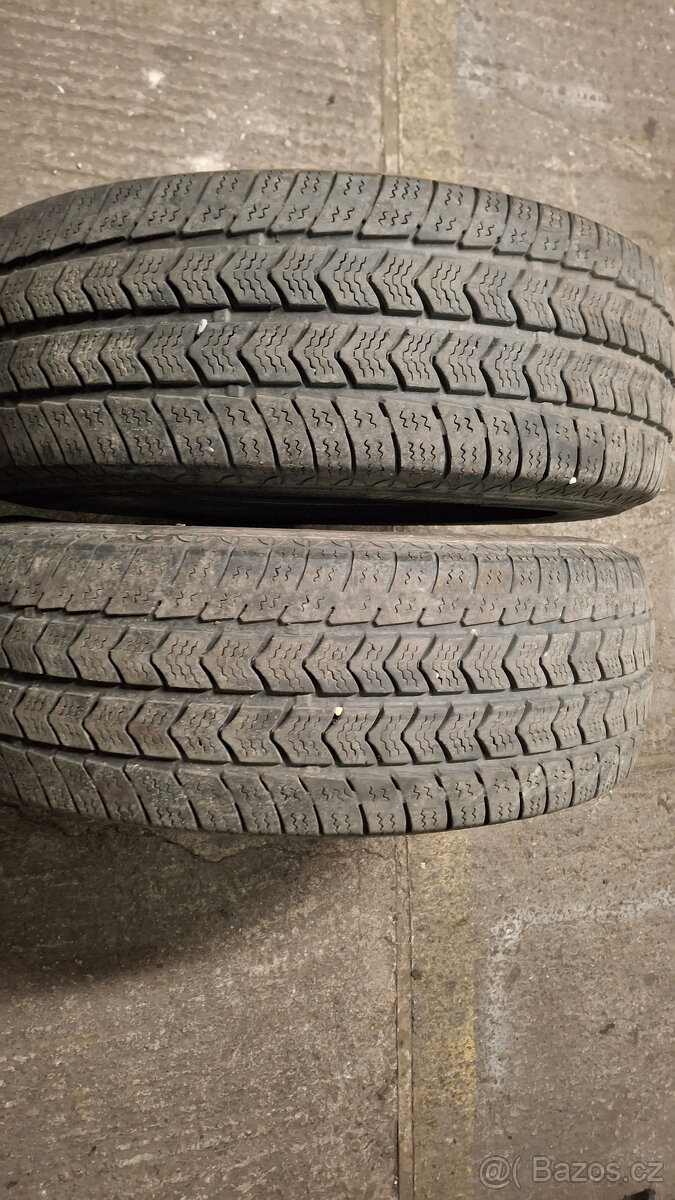 2ks zimních dodávkových pneu Semperito 215/70 R15 C
