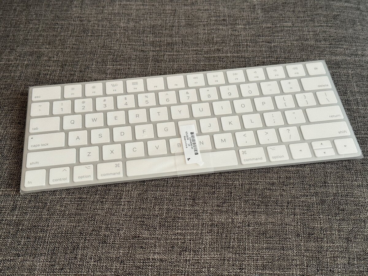 NOVÁ Apple Magic Keyboard (A1644), Bílá, US Layout