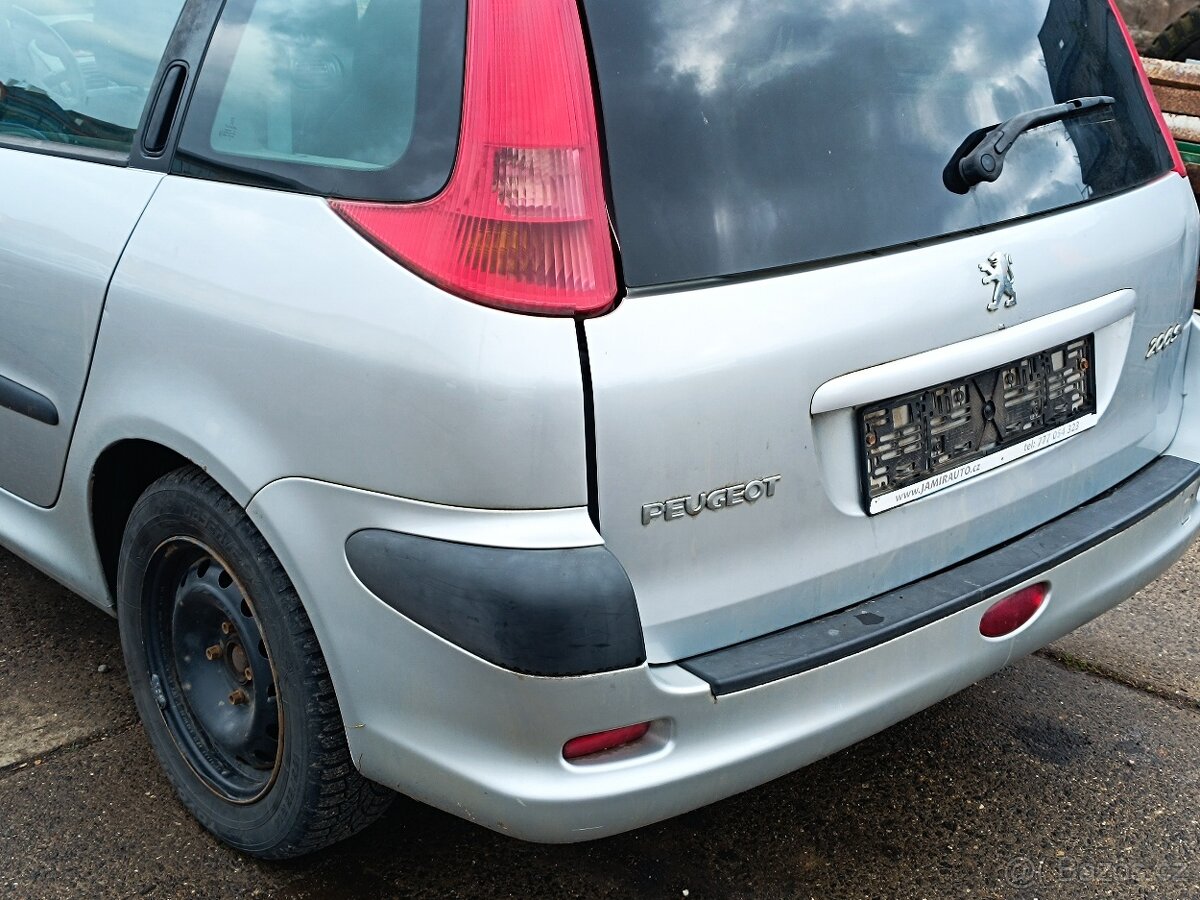 Peugeot 206 kombi r.04 1.4 Díly
