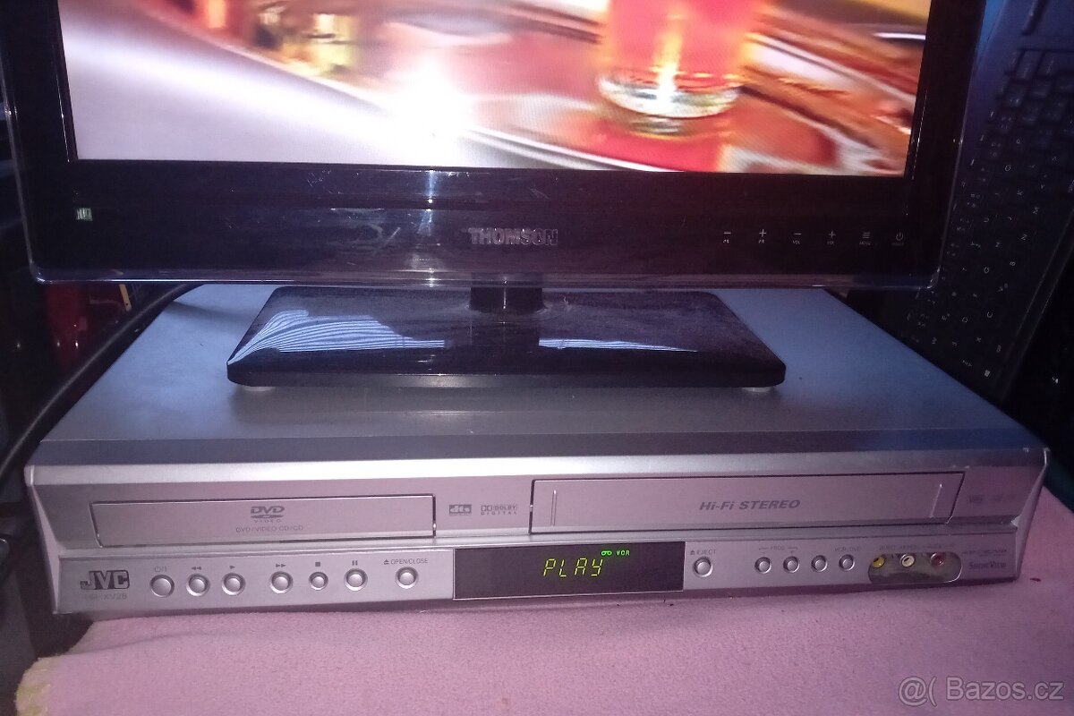 JVC HR XV28 DVD VHS Recorder Player