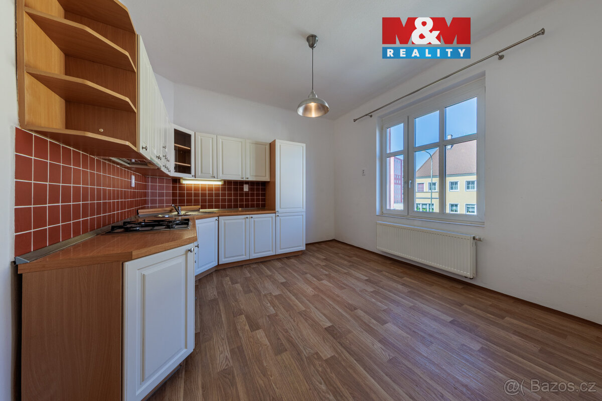 Pronájem bytu 2+1, 80 m², Karlovy Vary, ul. Moskevská
