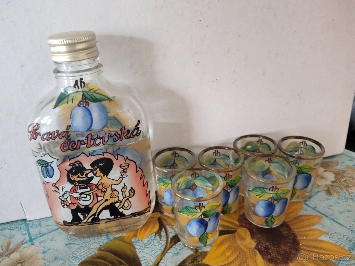 Sada ručně malovaná