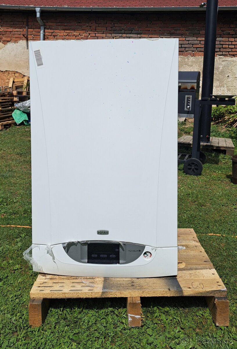 Plynový závěsný kotel Baxi Nuvola 3 Comfort 240 i nepoužitý