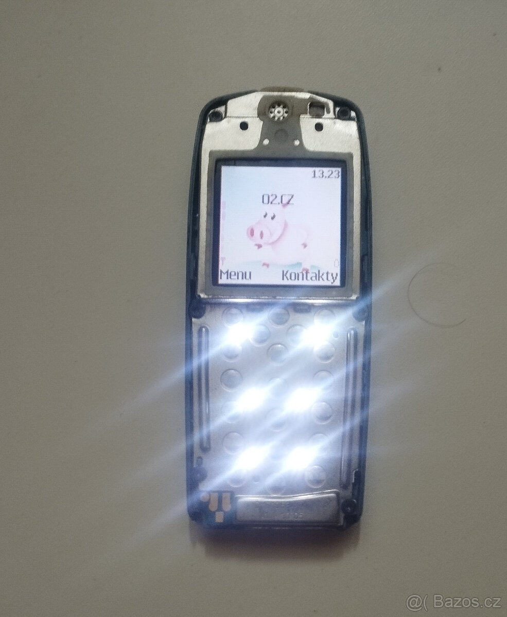 Prodám zbytky Nokia 3120 na díly