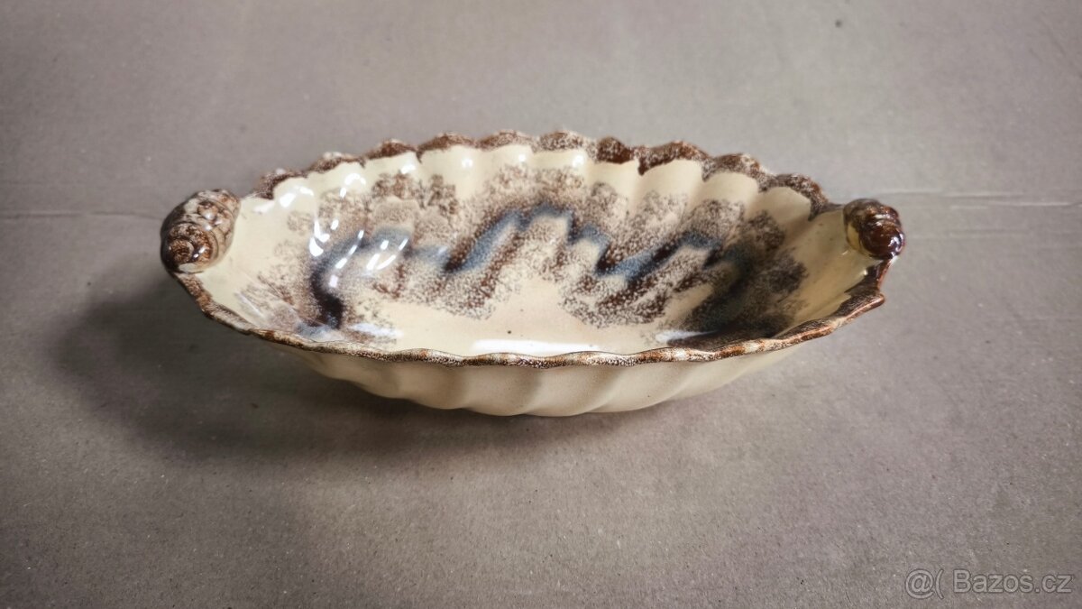 Starožitná oválná mísa Ditmar Urbach