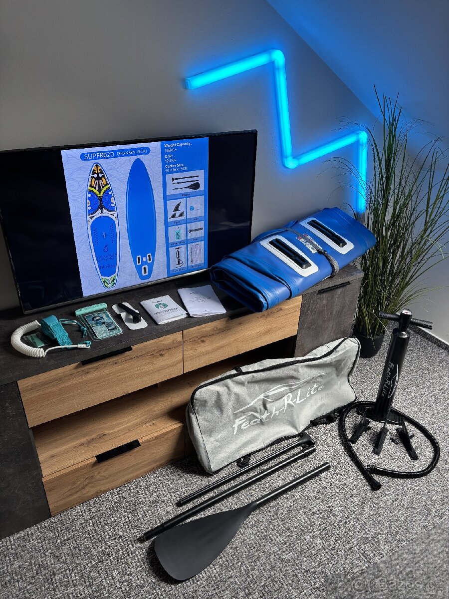 Paddleboard 335×83×15 cm, lehký a s kompletní výbavou