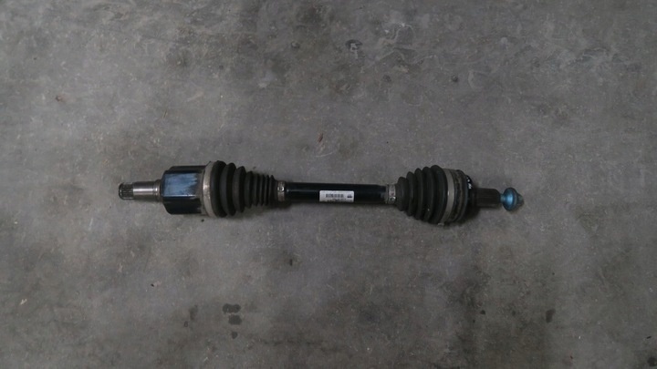 Pravá přední poloosa Mercedes W222 - originální díl