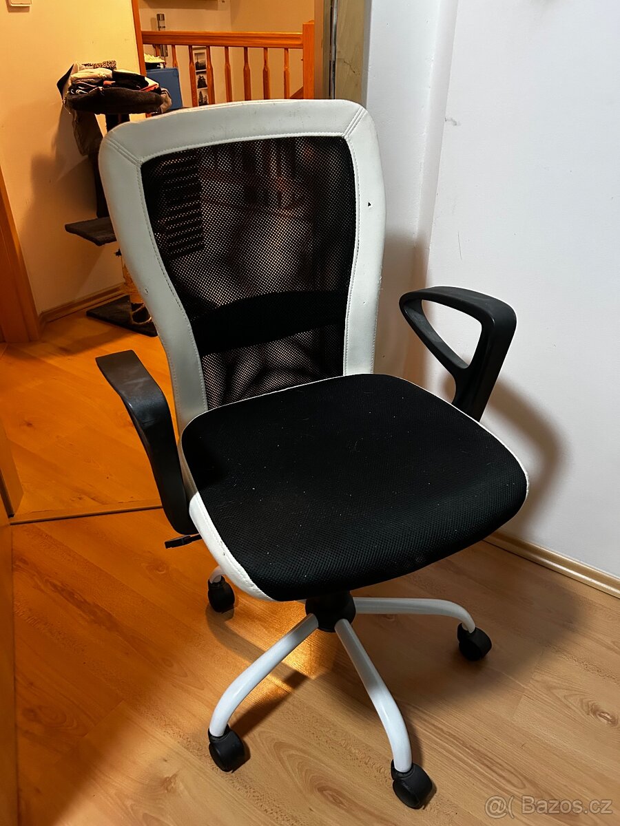 Kancelářská židle