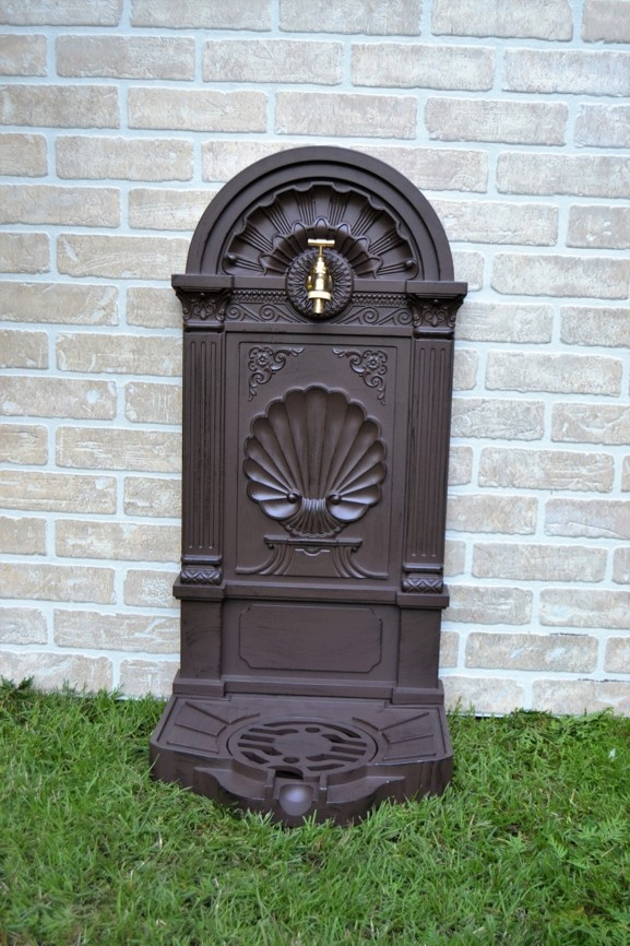 Zahradní kovová výlevka - kašna 83 cm MUŠLE -hnědá