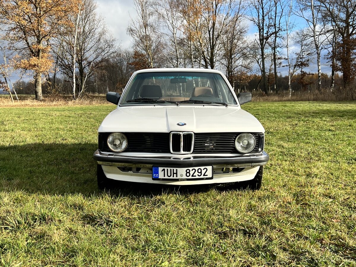 BMW E21
