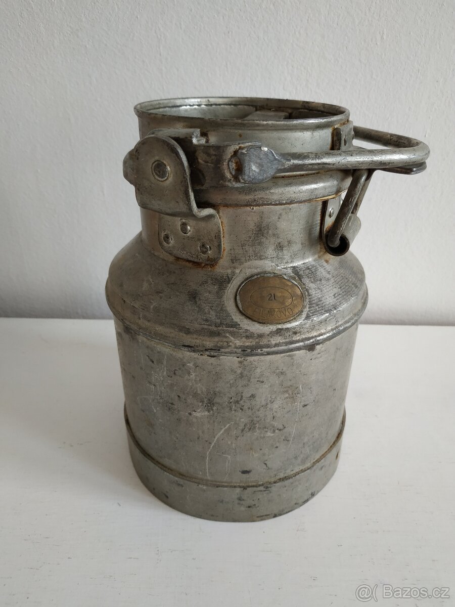 Retro bandaska FILAKOVO – originál se štítkem